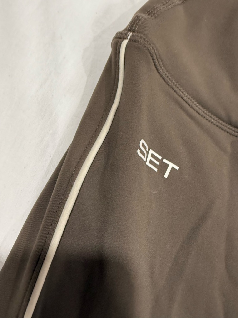 SET Brown Active Leggings with Cream Piping
